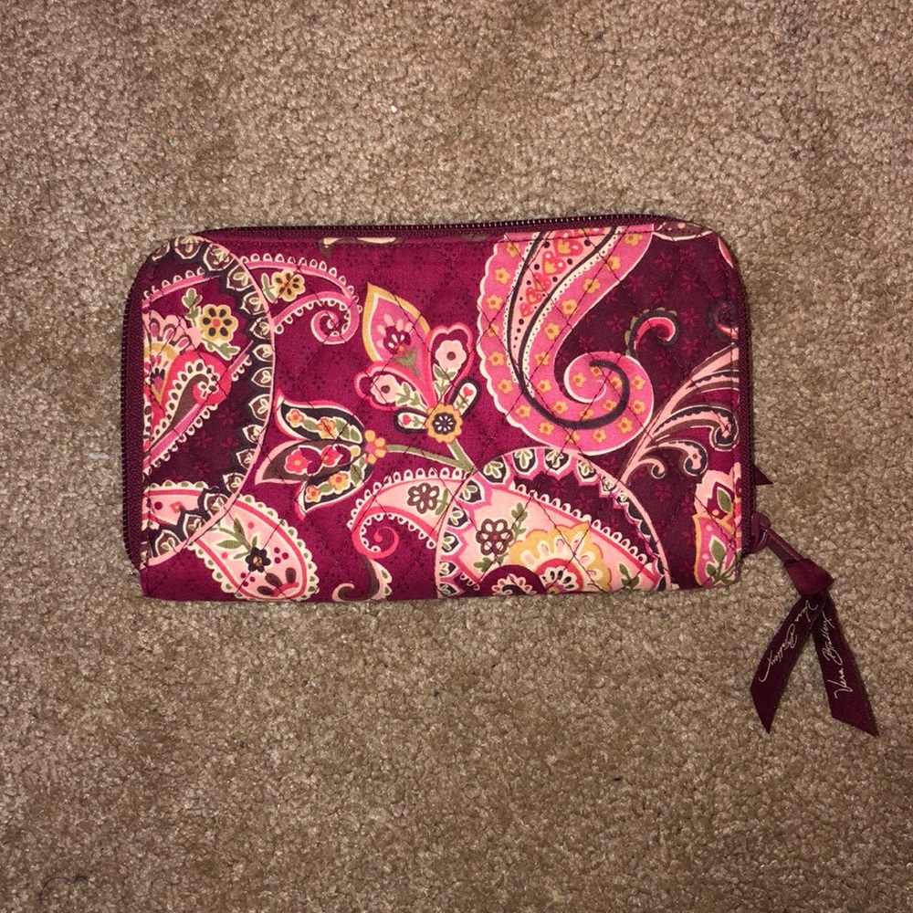 VERA BRADLEY ZIP UP WALLET ID HOLDER/CREDIT CARDS